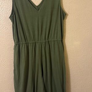 Time and Tru Olive Green Sleeveless Jumpsuit – Size XL